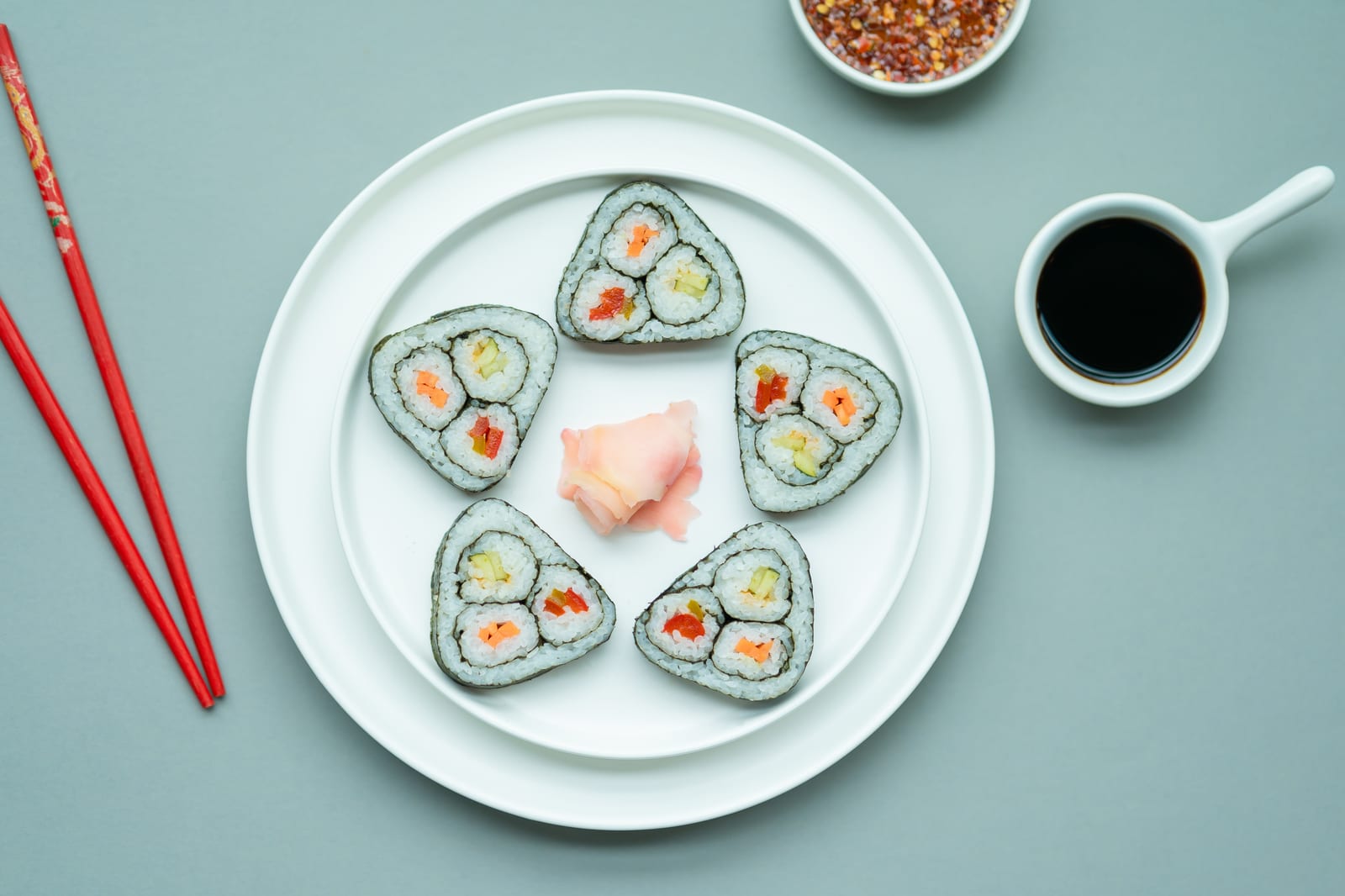 Nosh dish, styled product shot